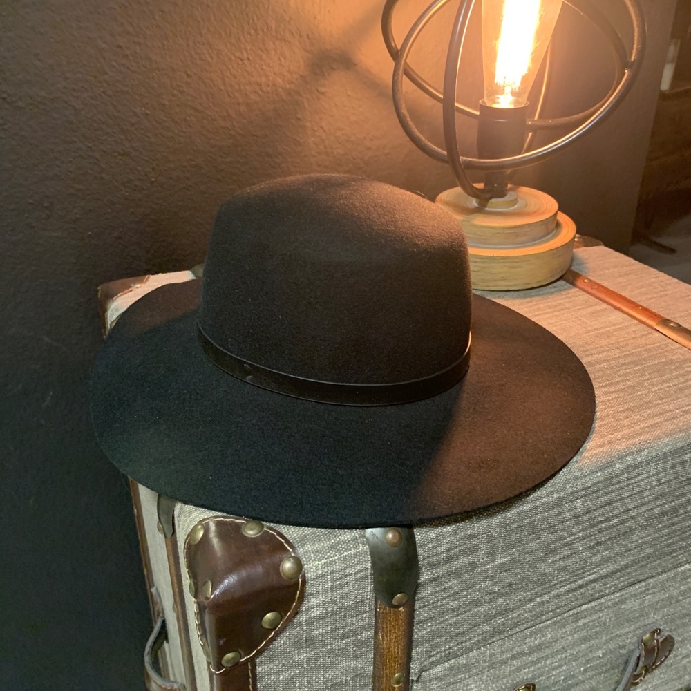 Black hat size M H&M